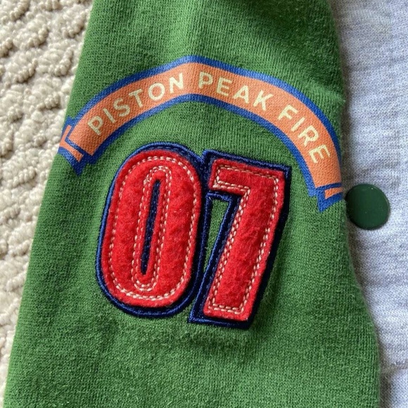 Kids sz 4 Disney Collection Piston Peak F&R Jacket VGC - Picture 2 of 4